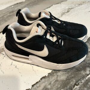 Nike boys slip-on tennis shoes - size 2